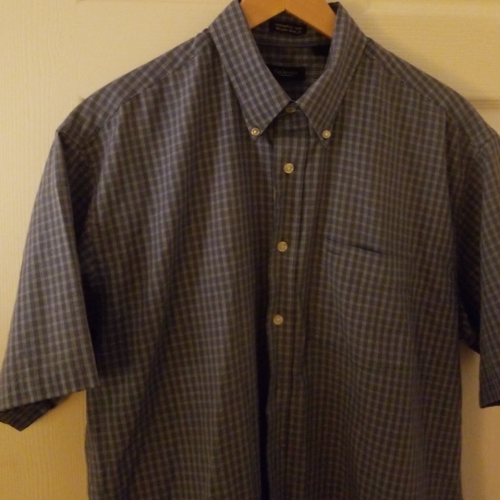 Van Husen button up w left pocket
